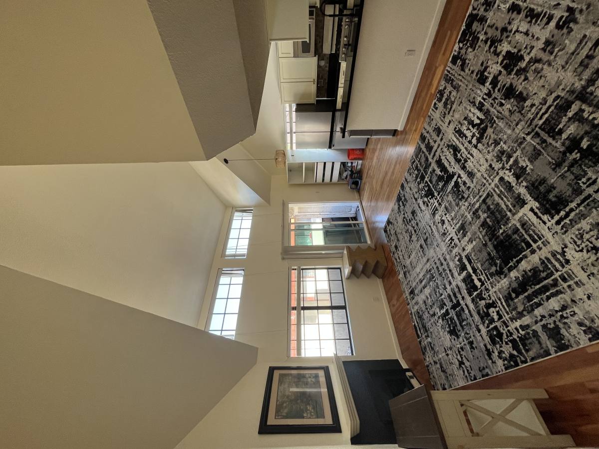Condo for rent at 15946 Vanowen St #207, Van Nuys, CA 91406