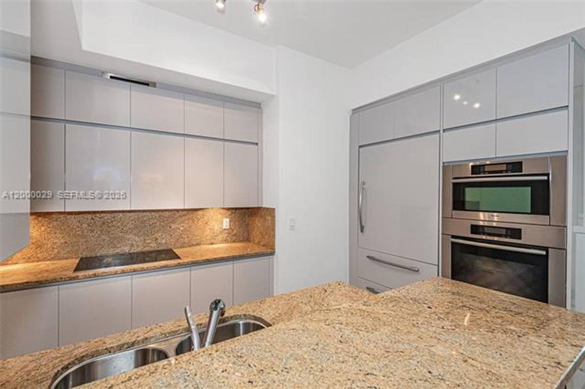 Apartment for rent at 50 S Pointe Dr, Miami Beach, FL 33139