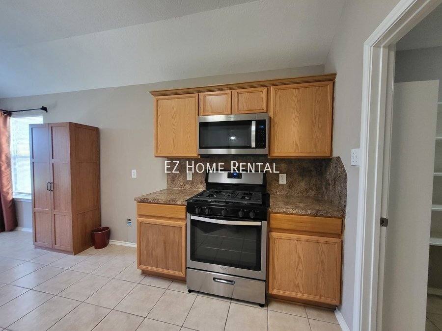 House for rent at 2734 Trinity Glen Lane, Houston, TX 77047