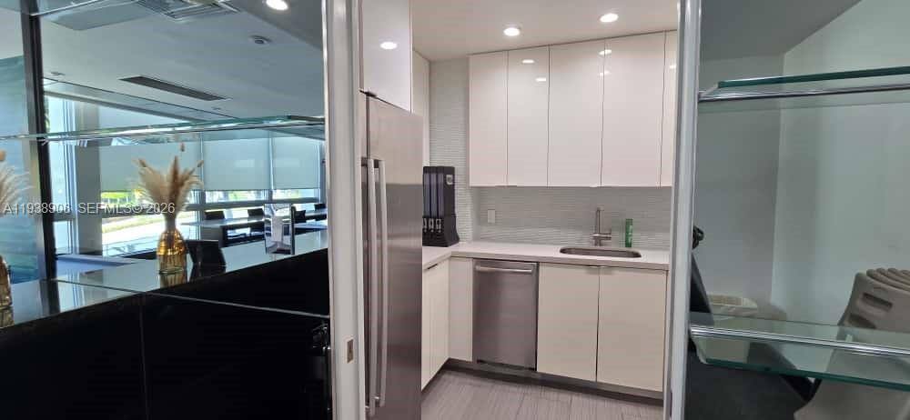 Apartment for rent at 1200 W Ave #412, Miami Beach, FL 33139