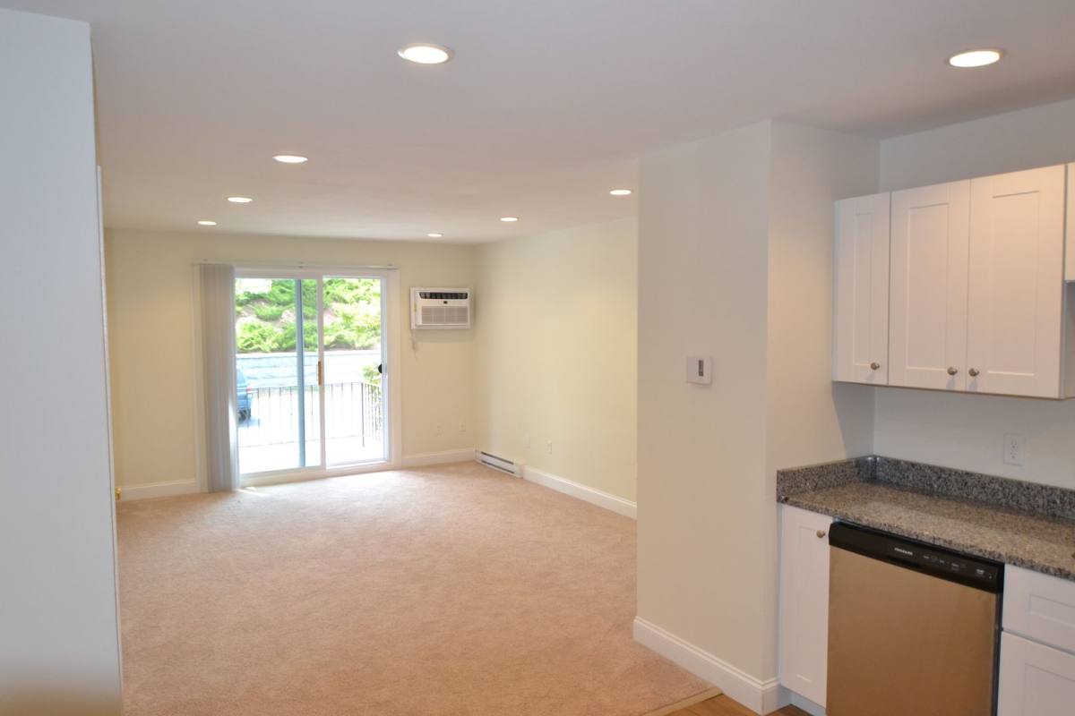Apartment for rent at 100-106 Whitehall Rd, Amesbury, MA 01913