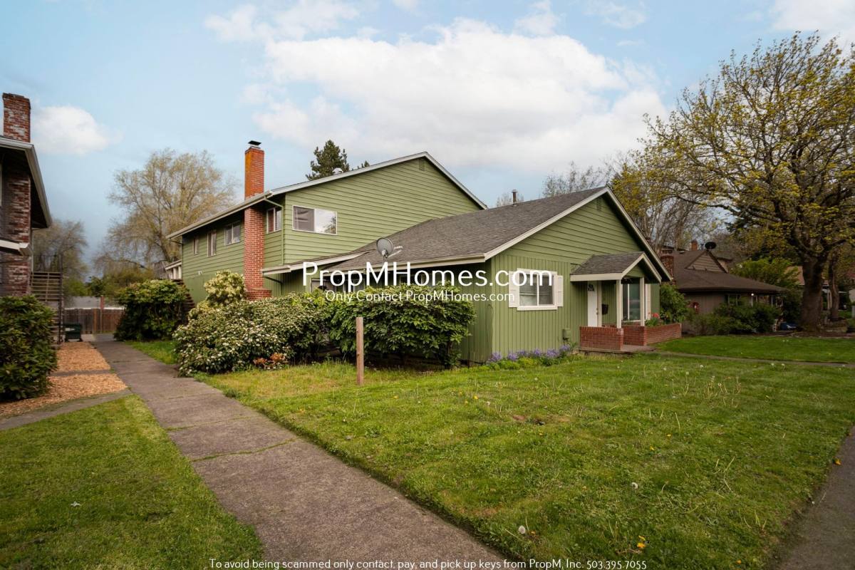 Apartment for rent at 6056 SW Valley Ave, Beaverton, OR 97008