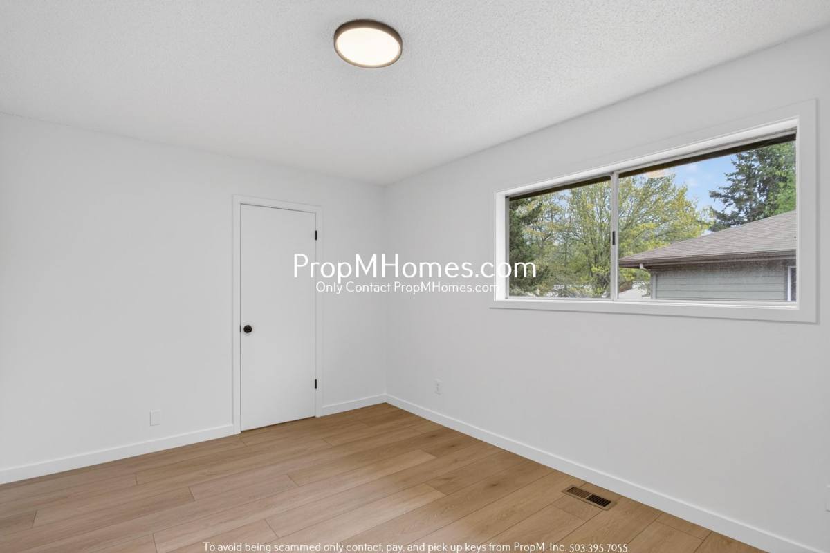 Apartment for rent at 6056 SW Valley Ave, Beaverton, OR 97008