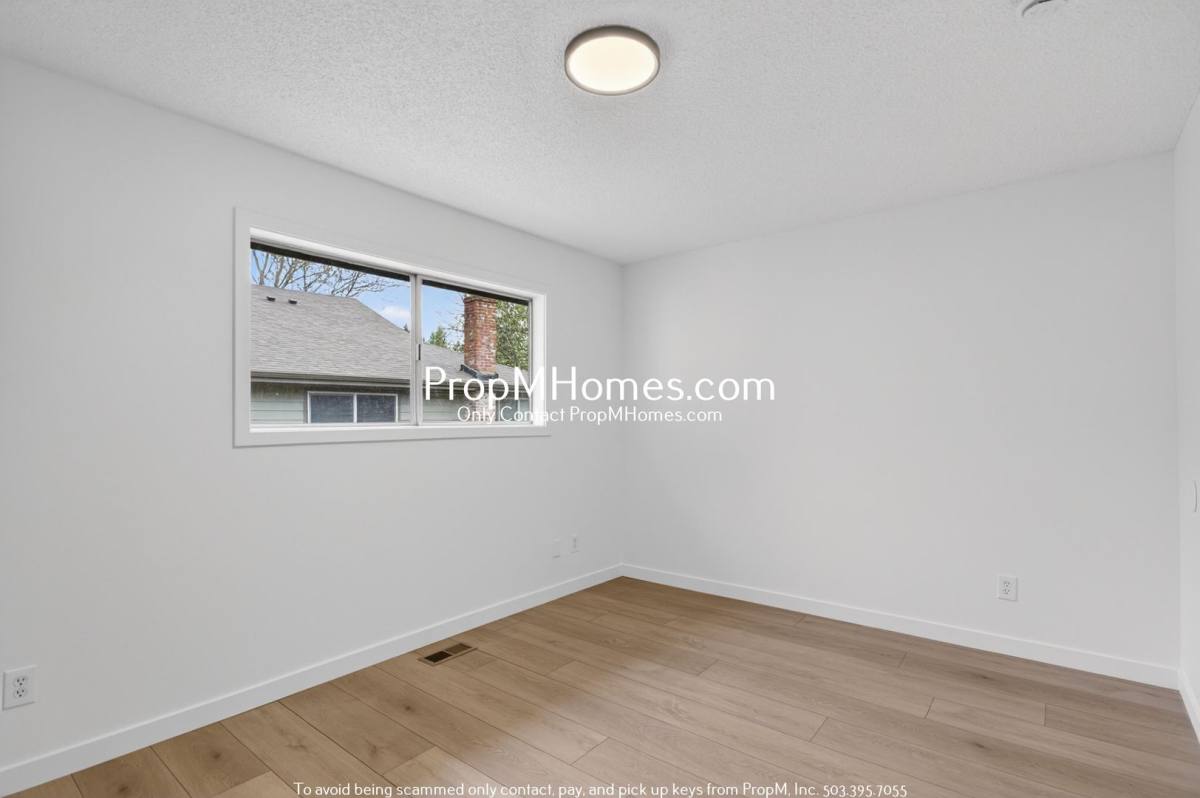 Apartment for rent at 6056 SW Valley Ave, Beaverton, OR 97008