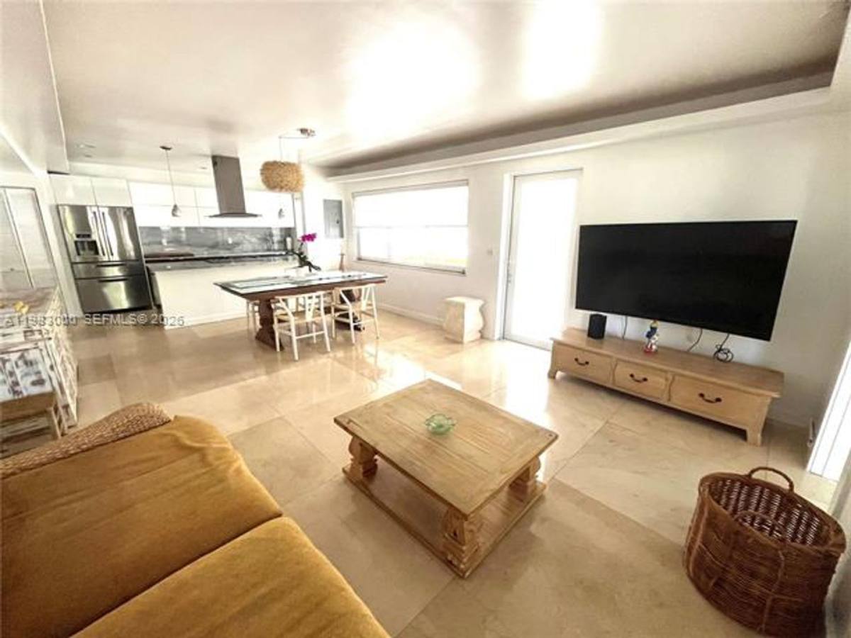 Apartment for rent at 10190 Collins Ave Appt #106, Miami Beach, FL 33154