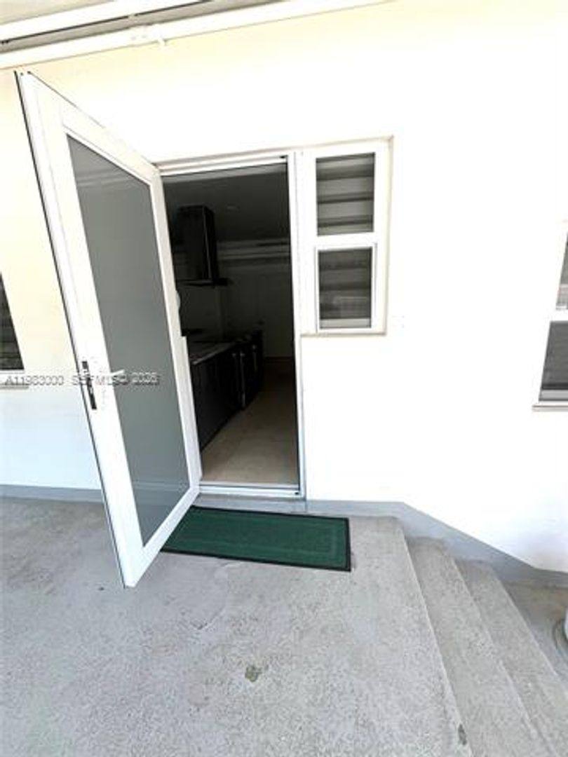 Apartment for rent at 10190 Collins Ave Appt #106, Miami Beach, FL 33154