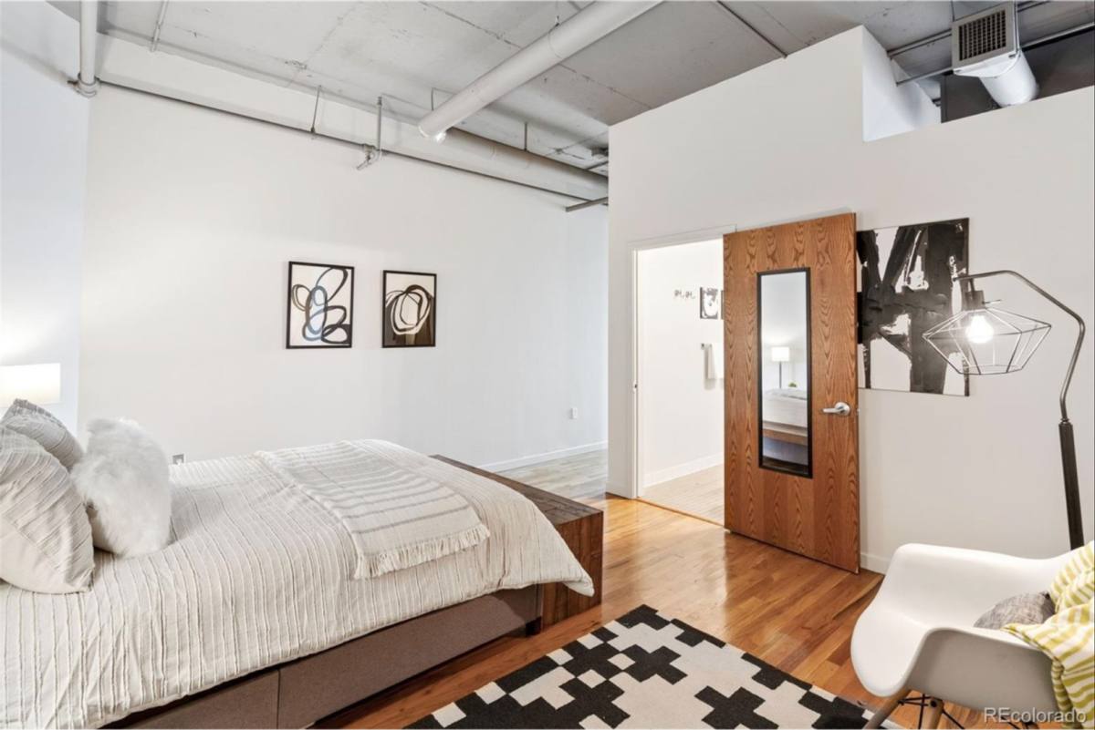 Apartment for rent at 2020 Arapahoe St #1170, Denver, CO 80205