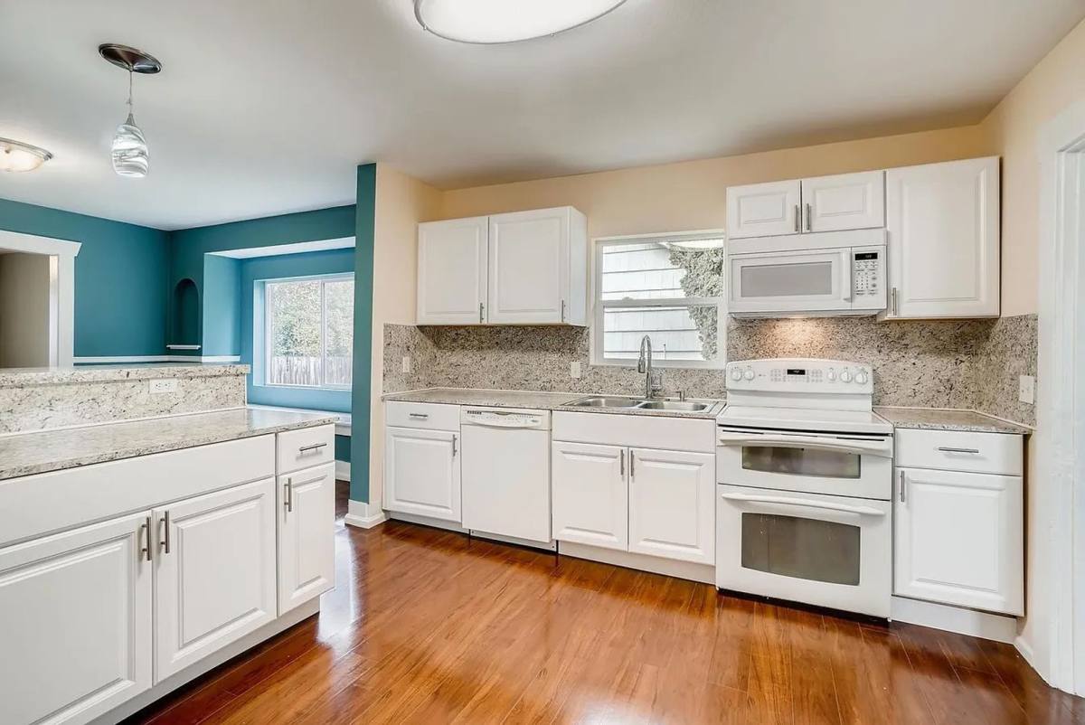 House for rent at 1404 9th St, Marysville, WA 98270