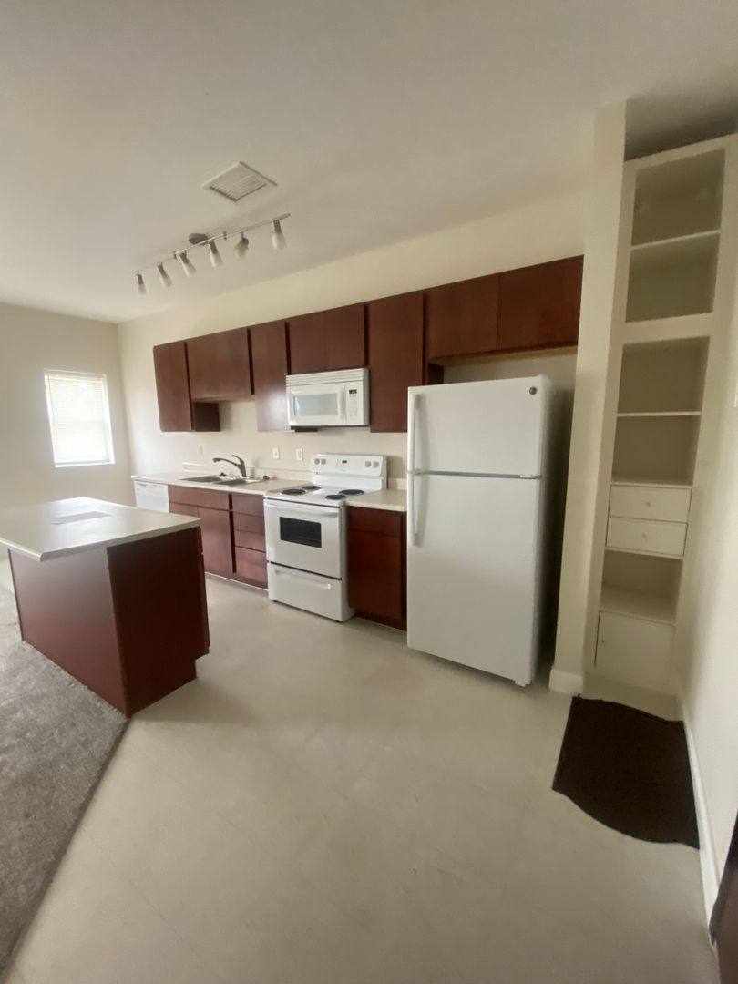 Apartment for rent at 1733 N Meridian St, Indianapolis, IN 46202