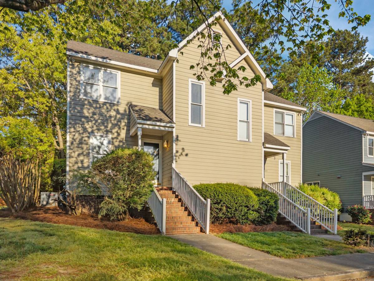 Townhouse for rent at 1601 Oakland Hills Way, Raleigh, NC 27604