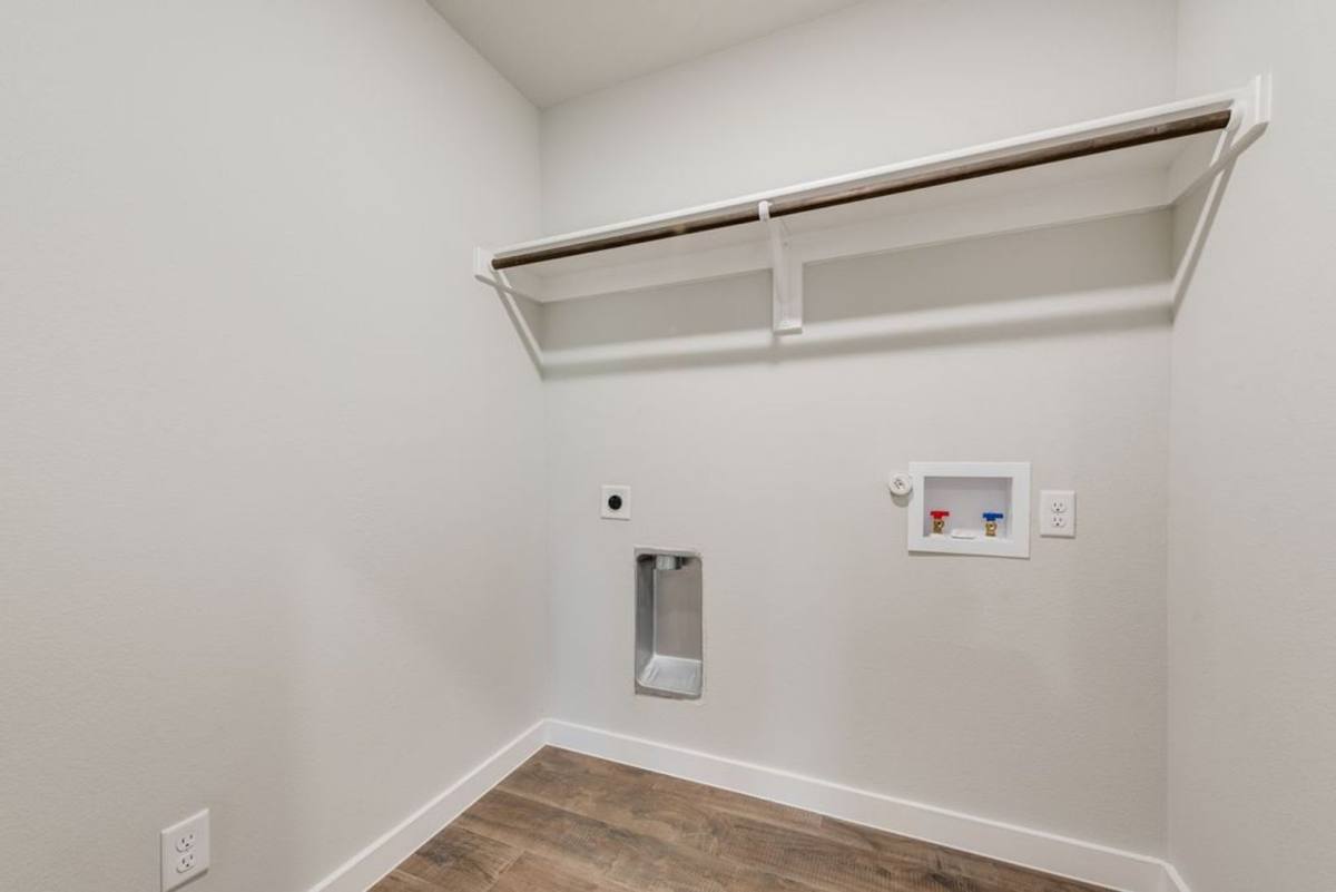 Townhouse for rent at 4256 Clovis Court, Midlothian, TX 76065