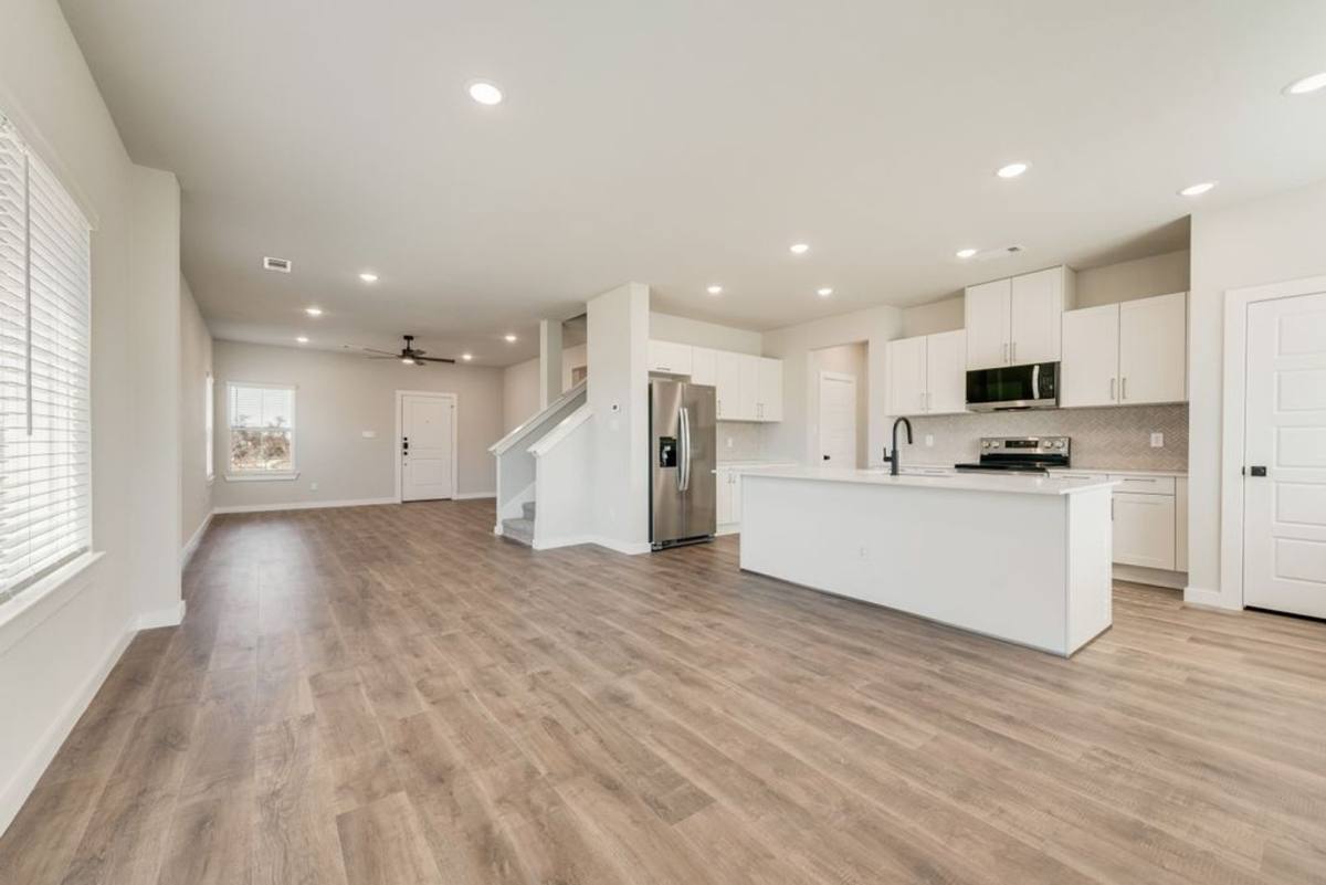Townhouse for rent at 4256 Clovis Court, Midlothian, TX 76065