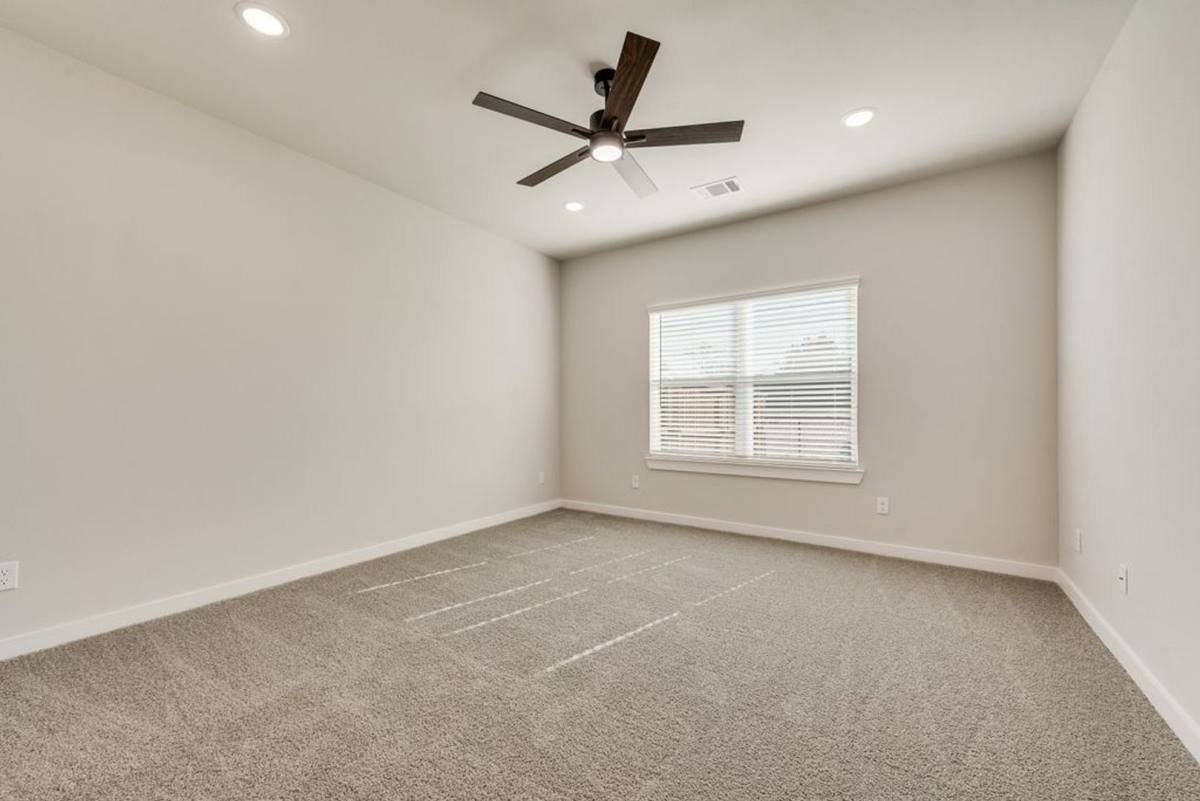 Townhouse for rent at 4256 Clovis Court, Midlothian, TX 76065