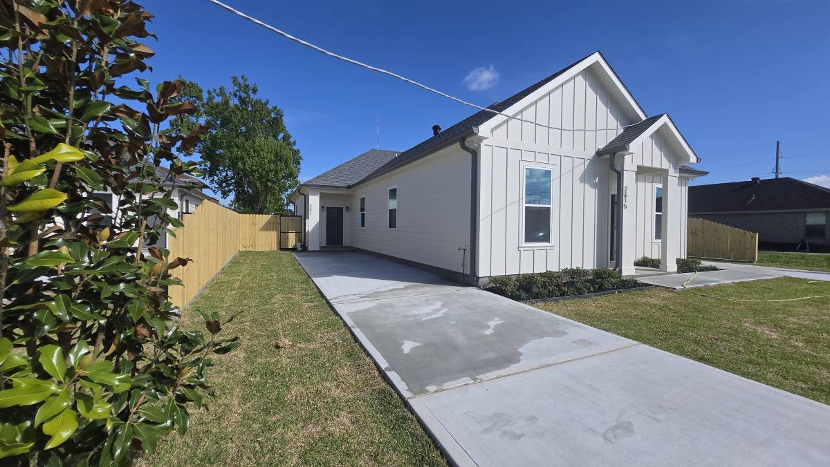 Apartment for rent at 3617 Park Blvd, Chalmette, LA 70043