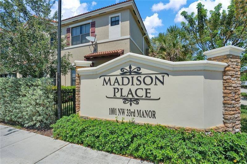 Townhouse for rent at 3313 NW 11th Ave, Pompano Beach, FL 33064