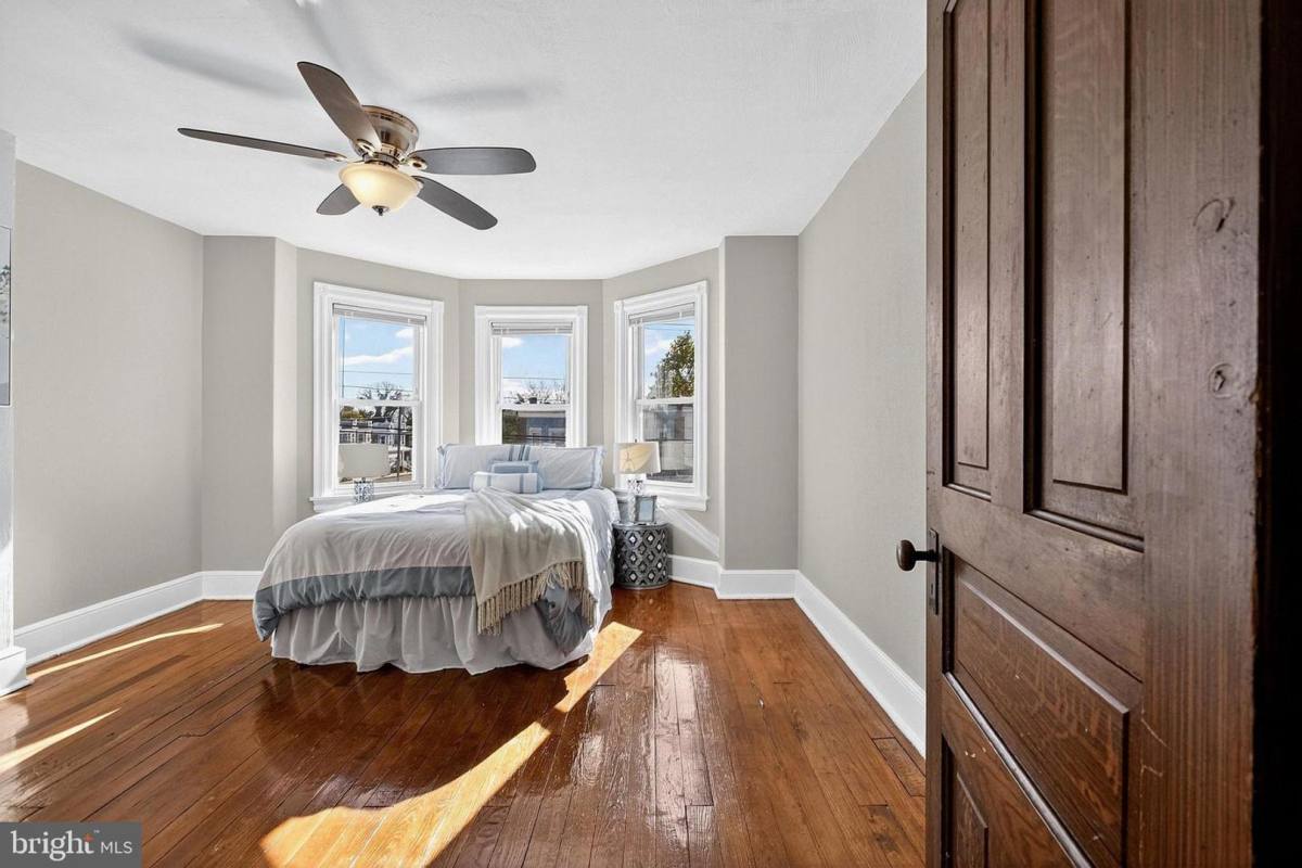 Townhouse for rent at 2923 N Washington St, Wilmington, DE 19802