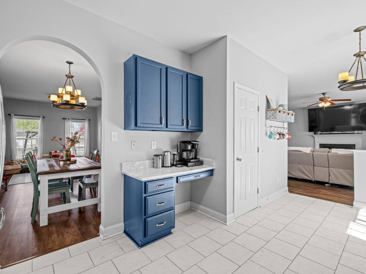 House for rent at 210 Dartmoor Trail, Jacksonville, NC 28540