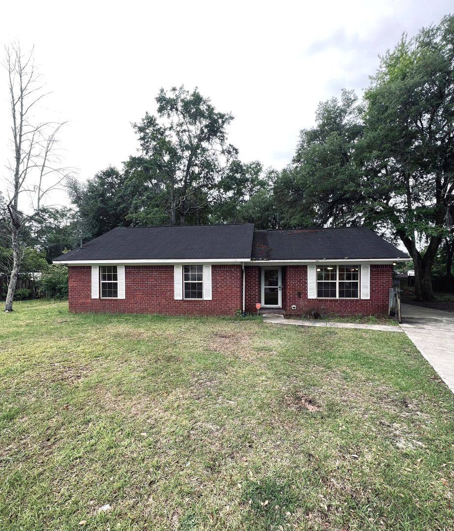 House for rent at 413 SE Jefferson Circle, Allenhurst, GA 31301