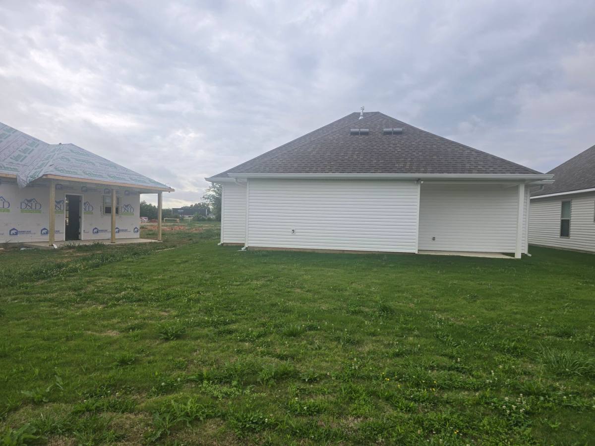 House for rent at 800 Venecia Dr, Bossier City, LA 71111
