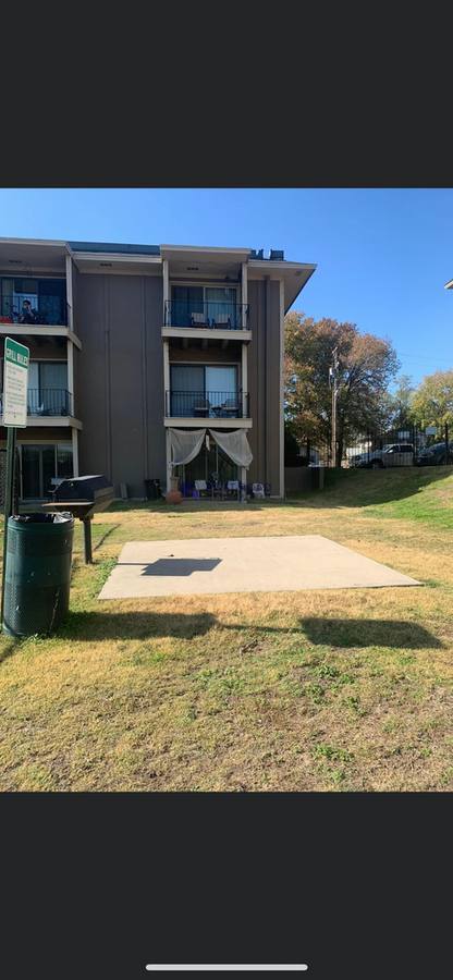 Apartment for rent at 535 W 27th St S, Wichita, KS 67217