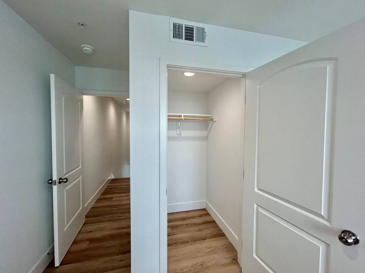 Apartment for rent at 8418 S Main St, Los Angeles, CA 90003