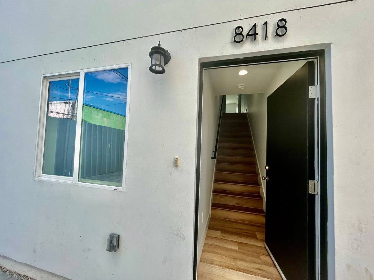 Apartment for rent at 8418 S Main St, Los Angeles, CA 90003