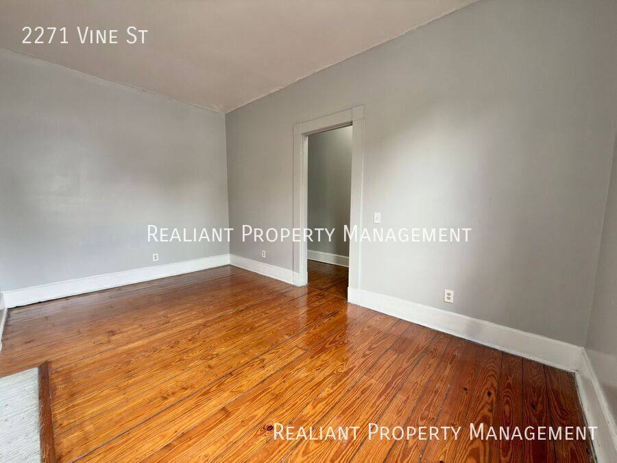 Townhouse for rent at 2271 Vine St, Cincinnati, OH 45219
