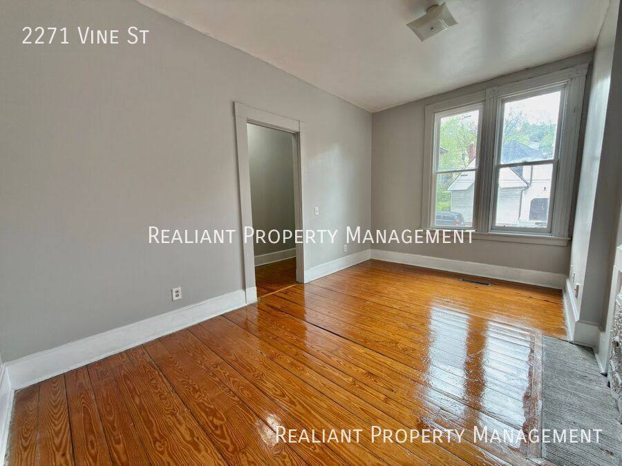 Townhouse for rent at 2271 Vine St, Cincinnati, OH 45219