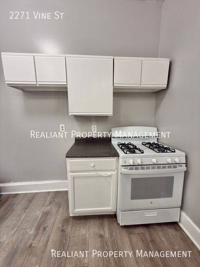 Townhouse for rent at 2271 Vine St, Cincinnati, OH 45219
