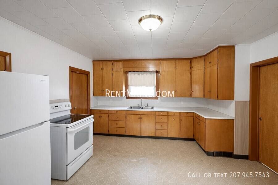 Apartment for rent at 445 Main St #A, Old Town, ME 04468