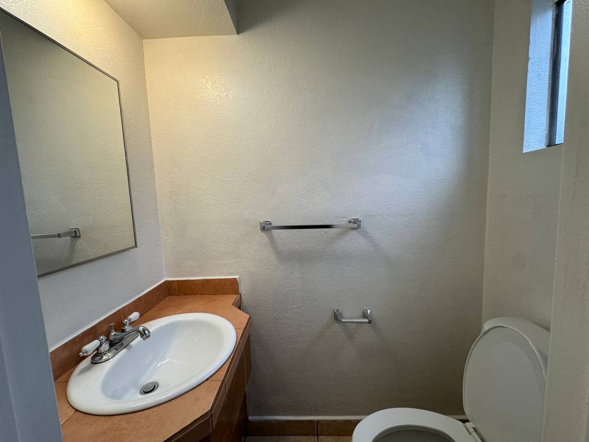 Apartment for rent at 1919 Forrest St, Bakersfield, CA 93304