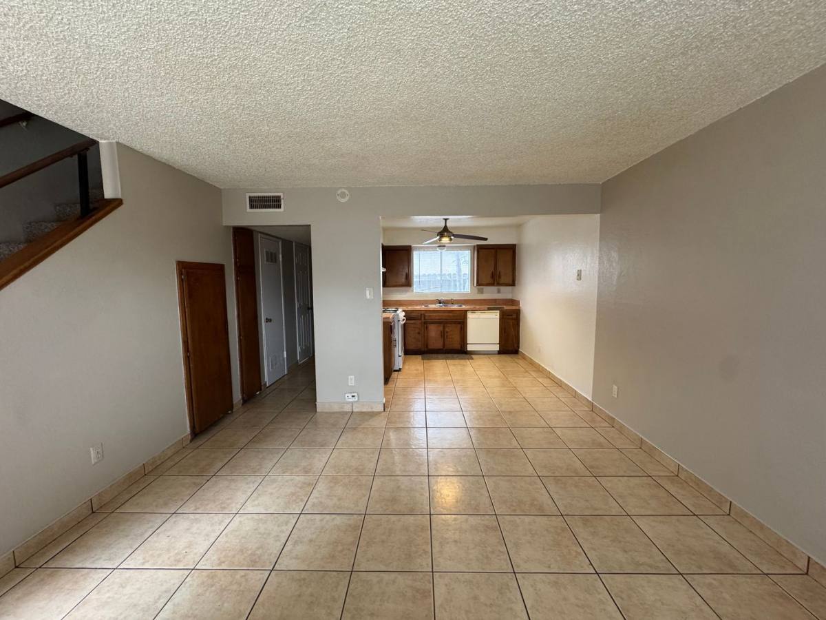 Apartment for rent at 1919 Forrest St, Bakersfield, CA 93304