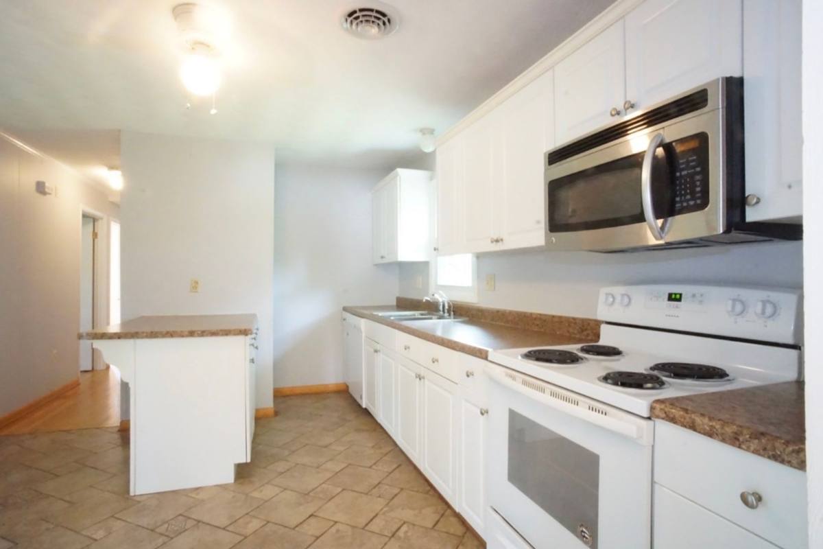 House for rent at 1105 Robin Rd, Blacksburg, VA 24060