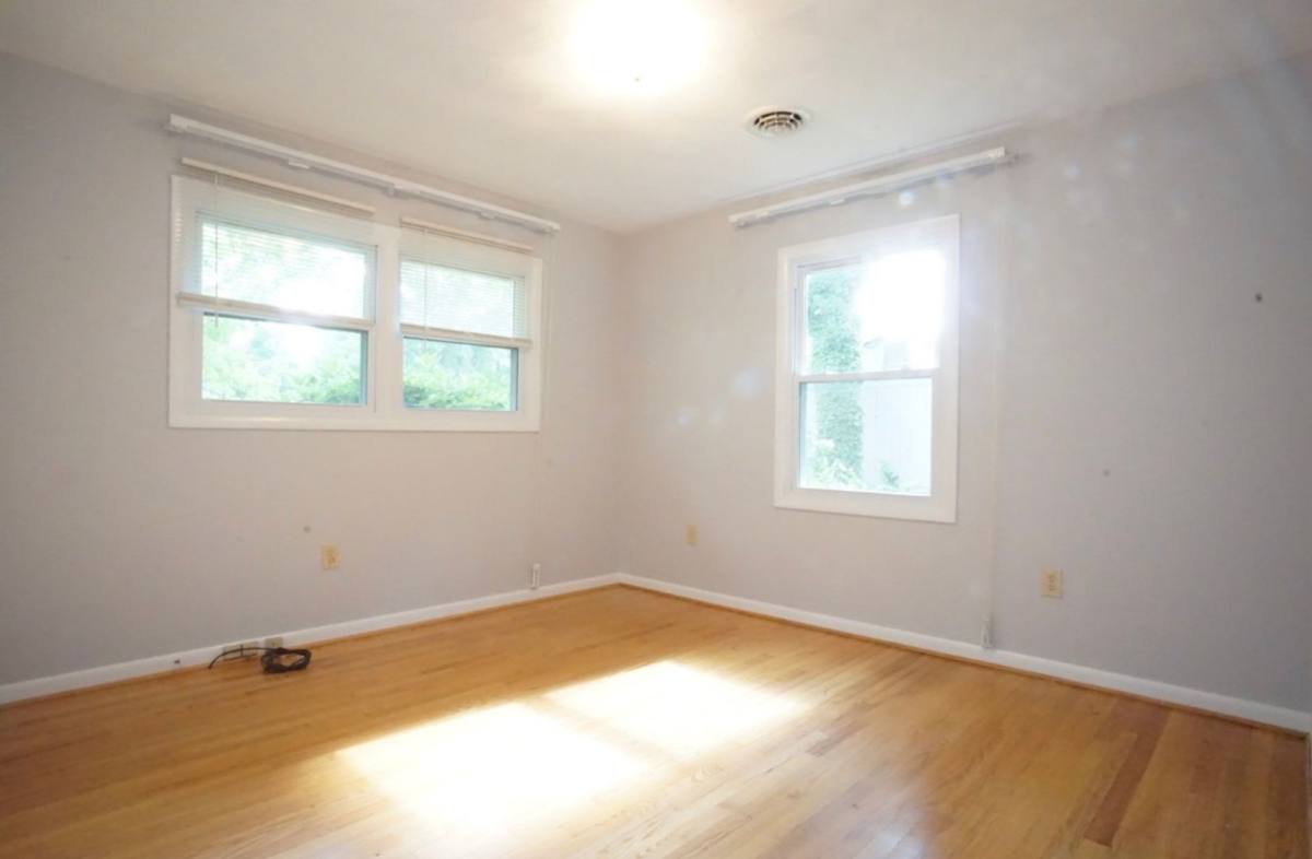 House for rent at 1105 Robin Rd, Blacksburg, VA 24060