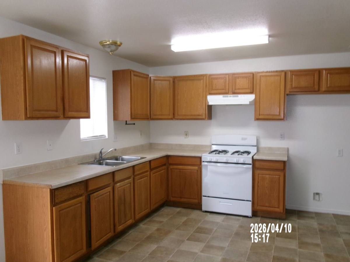 Apartment for rent at 4203 Manor St, Bakersfield, CA 93308