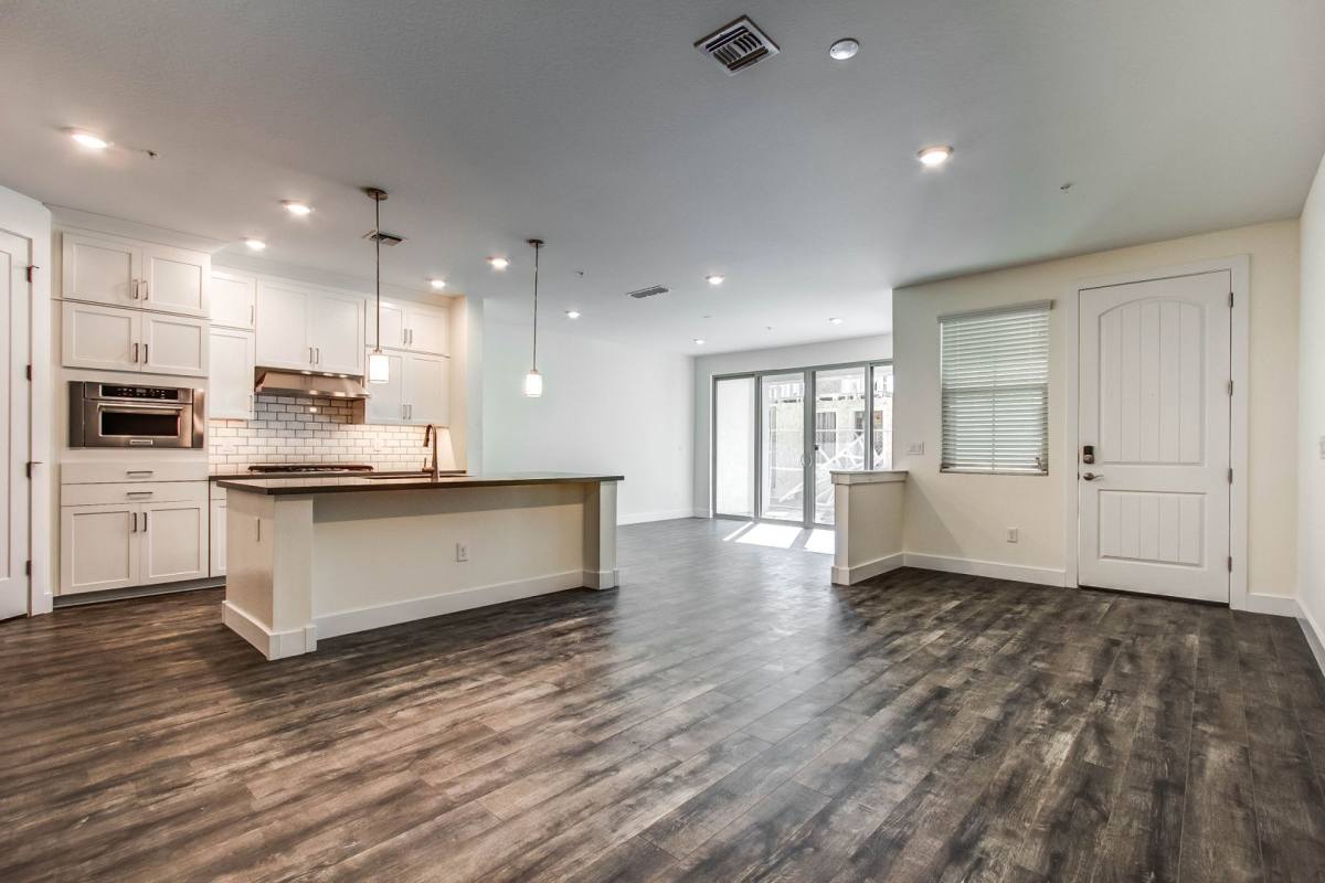 Townhouse for rent at 3855 S McQueen Rd, Chandler, AZ 85286