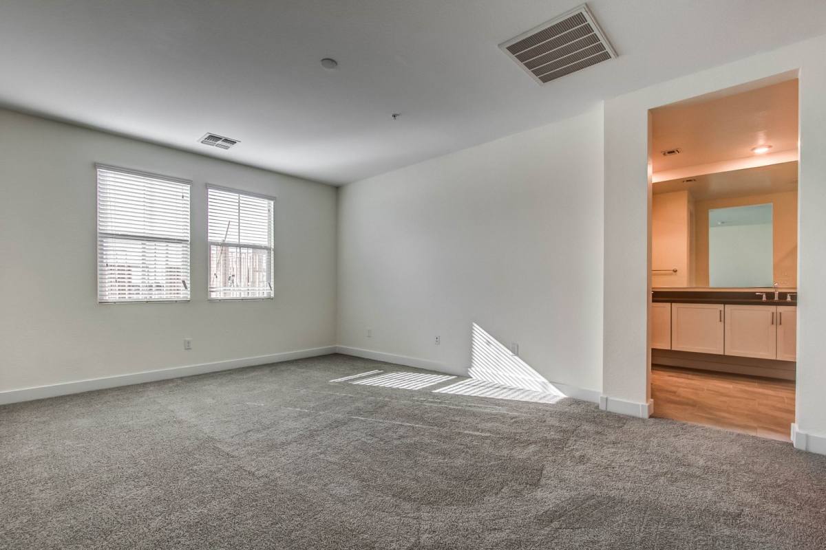 Townhouse for rent at 3855 S McQueen Rd, Chandler, AZ 85286