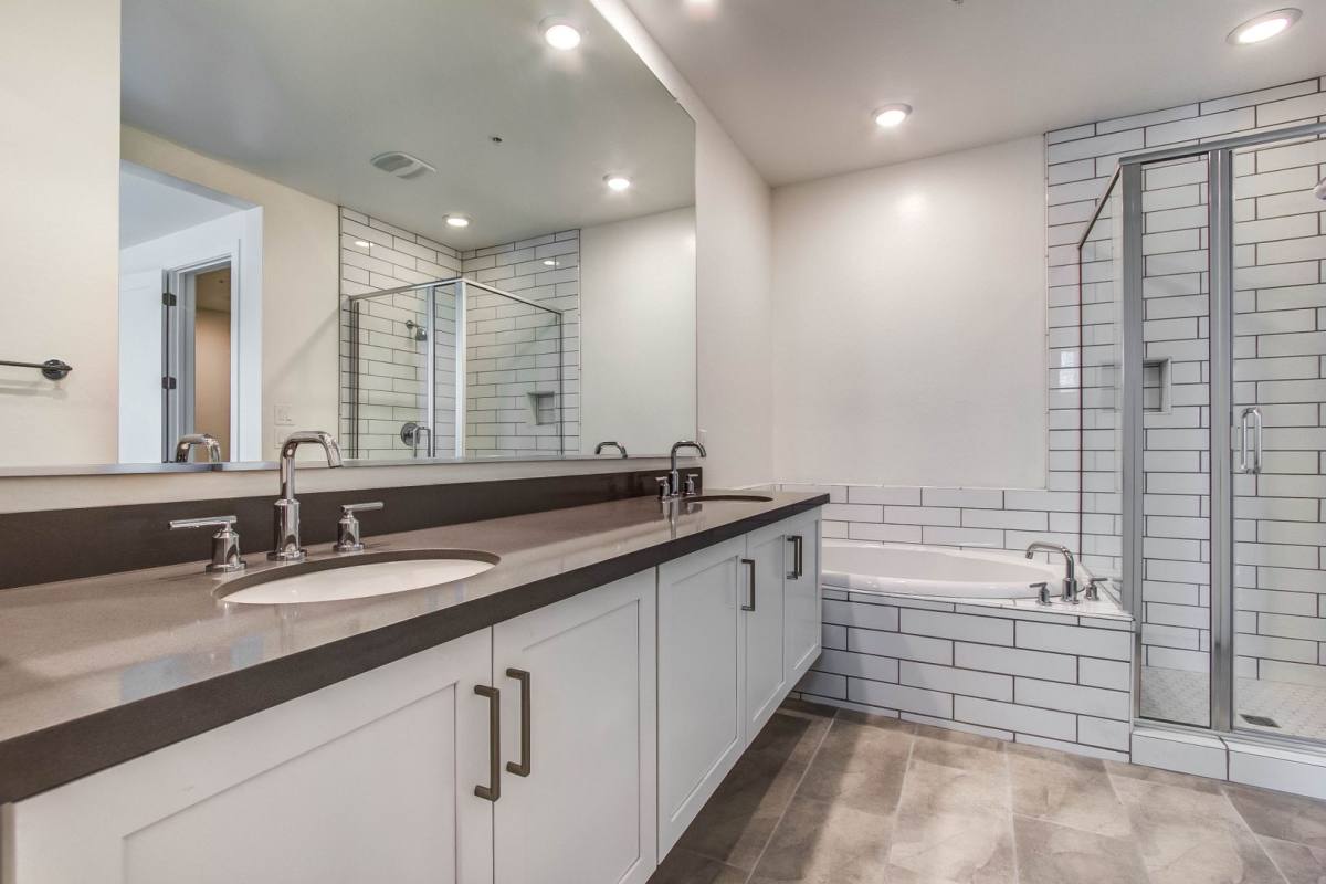 Townhouse for rent at 3855 S McQueen Rd, Chandler, AZ 85286