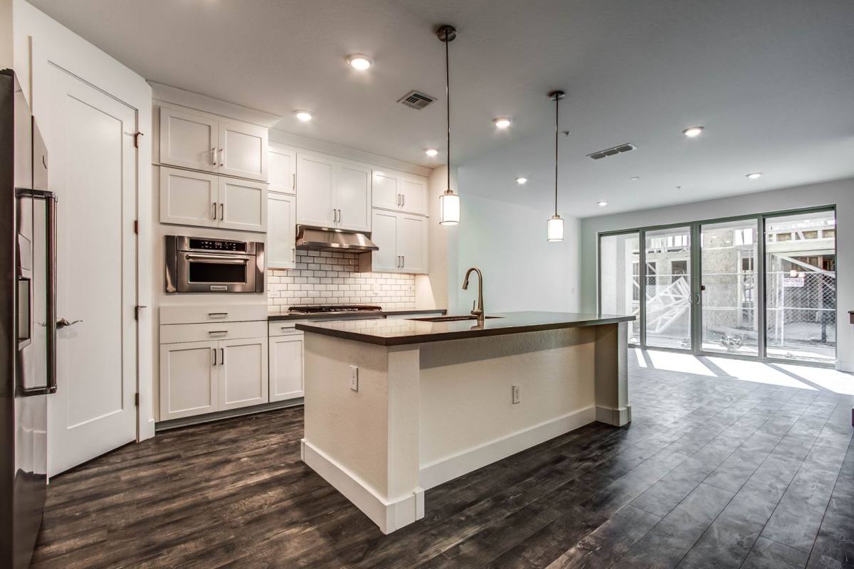 Townhouse for rent at 3855 S McQueen Rd, Chandler, AZ 85286