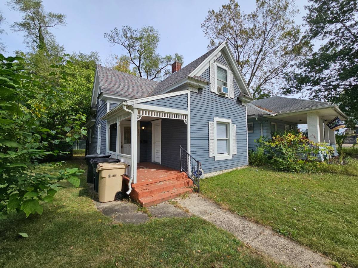 Apartment for rent at 519 Howard St, South Bend, IN 46617