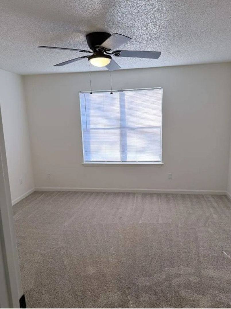 Apartment for rent at 1858 Thompson Bridge Rd, Gainesville, GA 30501