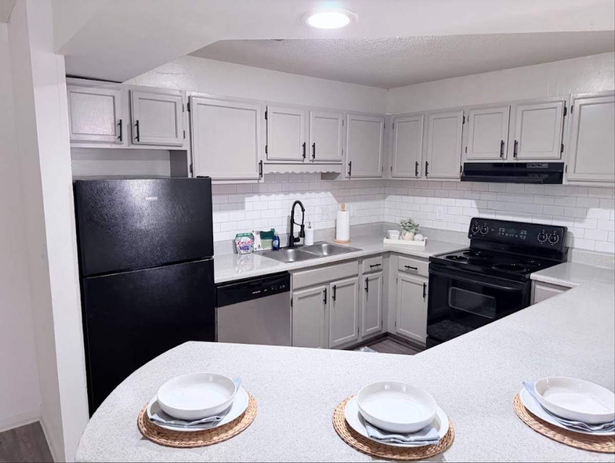 Apartment for rent at 1858 Thompson Bridge Rd, Gainesville, GA 30501