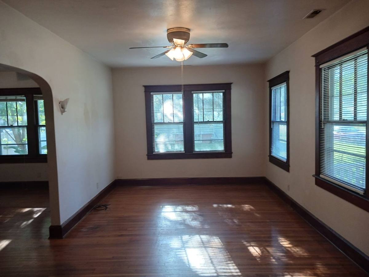 House for rent at 305 Old Point Ave, Hampton, VA 23669