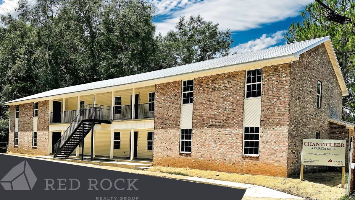 Apartment for rent at 1127 6th St N, Columbus, MS 39701