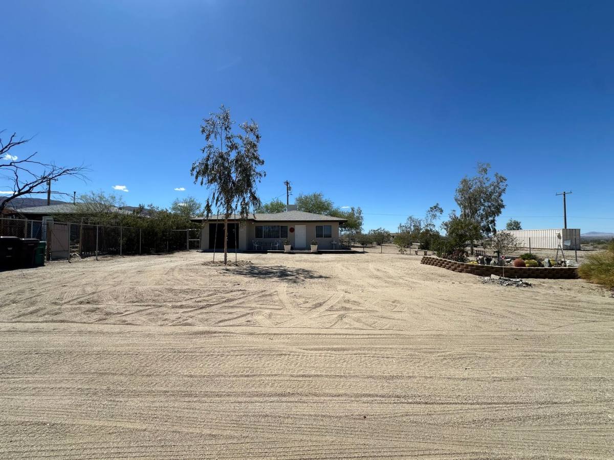 House for rent at 7054 Broad St, Twentynine Palms, CA 92277
