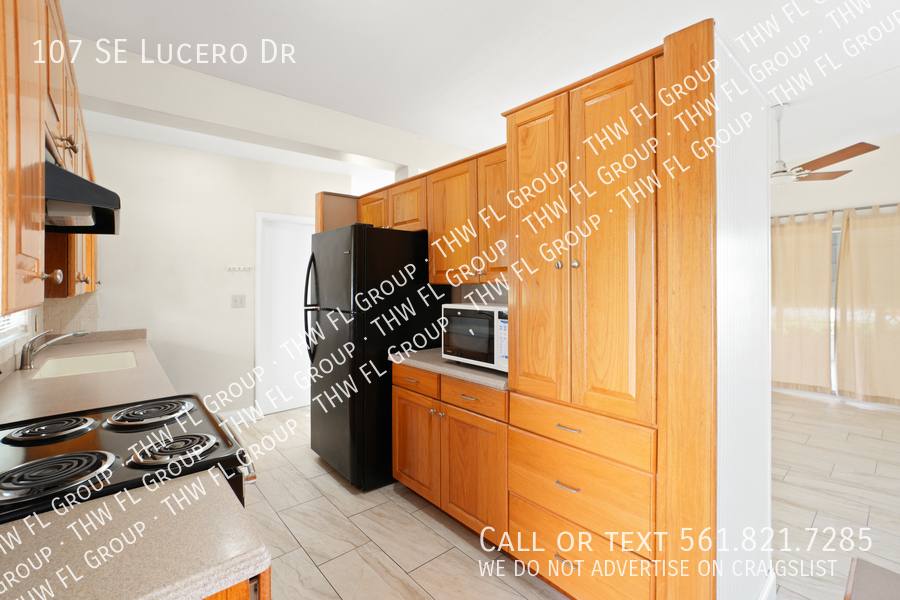House for rent at 107 SE Lucero Dr, Port Saint Lucie, FL 34983