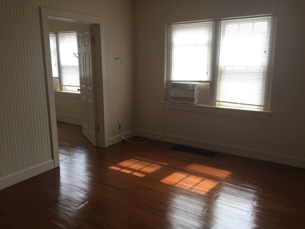 Apartment for rent at 1152 E Elm St, Springfield, MO 65806
