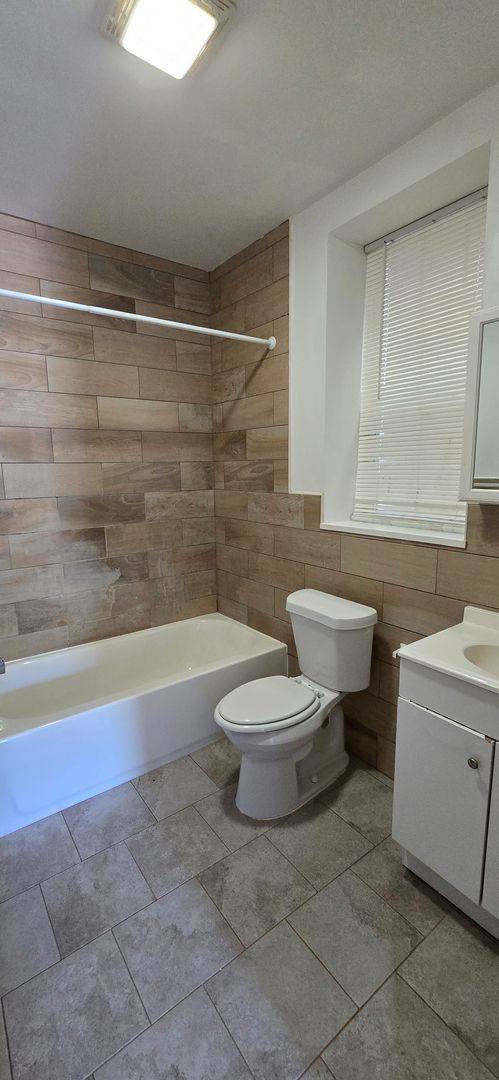 Apartment for rent at 4637 Virginia Ave, Saint Louis, MO 63111