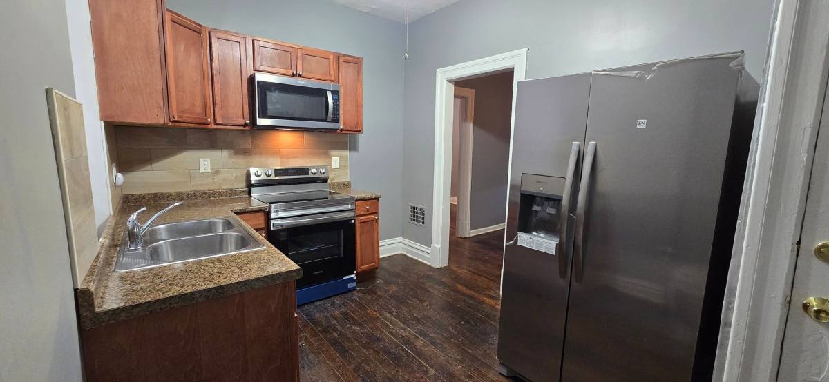 Apartment for rent at 4637 Virginia Ave, Saint Louis, MO 63111