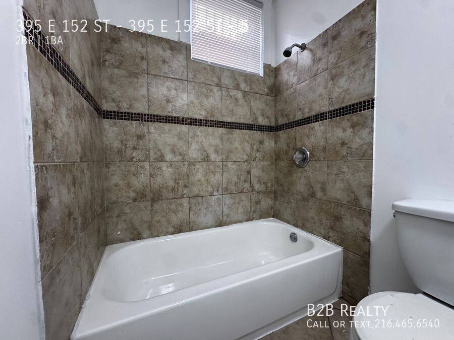 Apartment for rent at 395 E 152 St #5, Cleveland, OH 44110